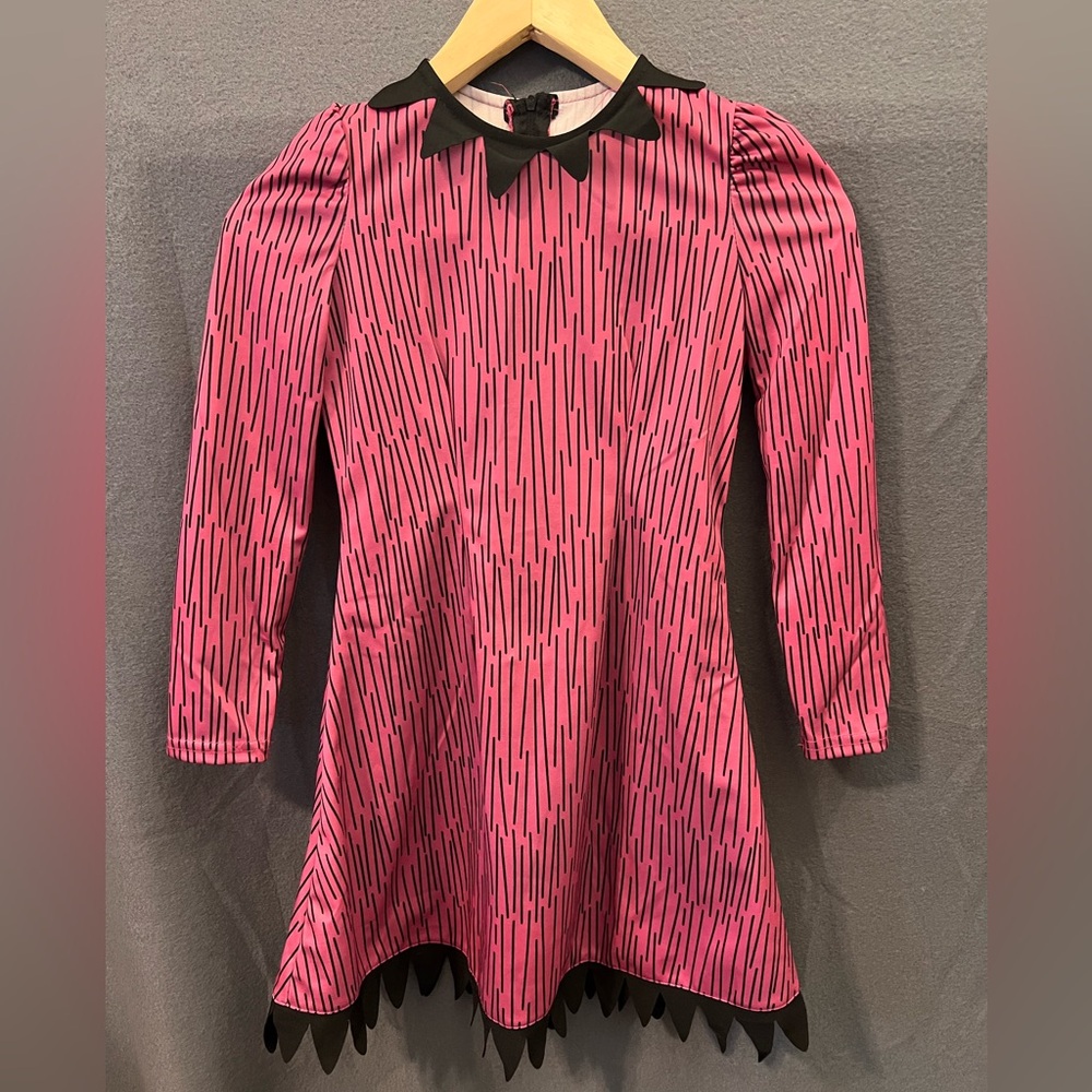 NBC Shock costume size small fits like a 7/8